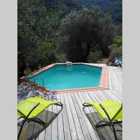 Σπίτι διακοπών Beautiful With Pool: 8 Pers Isolabona
