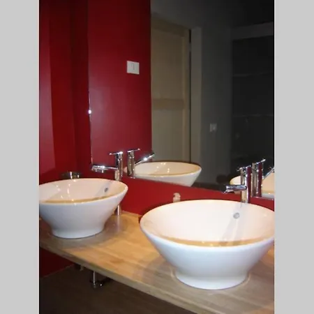 Beautiful With Pool: 8 Pers Isolabona