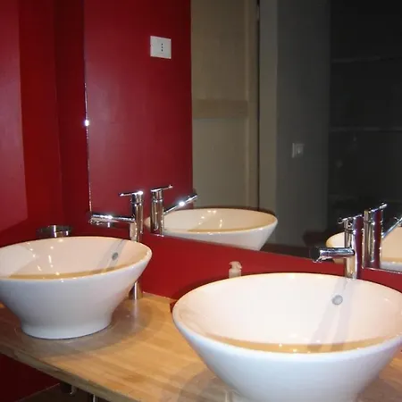 Beautiful With Pool: 8 Pers *