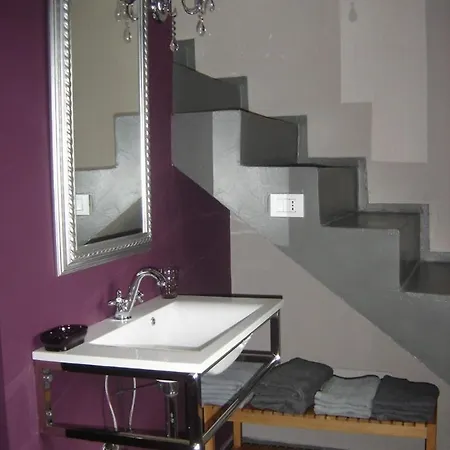 Σπίτι διακοπών Beautiful With Pool: 8 Pers Isolabona