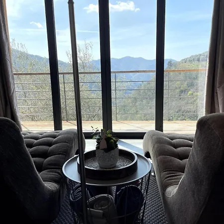 Beautiful With Pool: 8 Pers