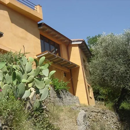 Beautiful With Pool: 8 Pers Isolabona