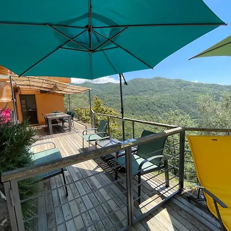 Σπίτι διακοπών Beautiful With Pool: 8 Pers Isolabona