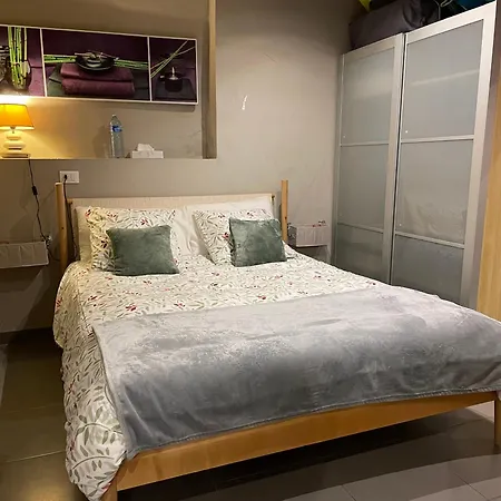 Beautiful With Pool: 8 Pers Σπίτι διακοπών *