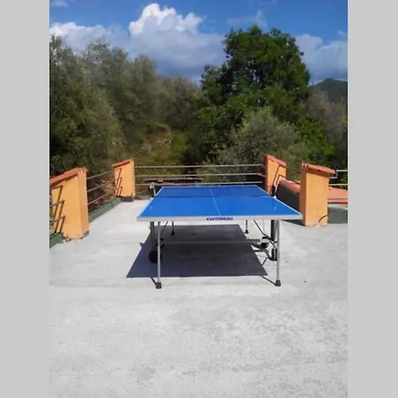Ferienhaus Beautiful With Pool: 8 Pers Isolabona