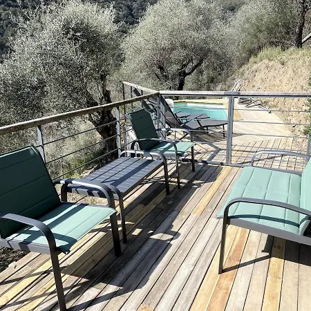 Beautiful With Pool: 8 Pers בית נופש Isolabona