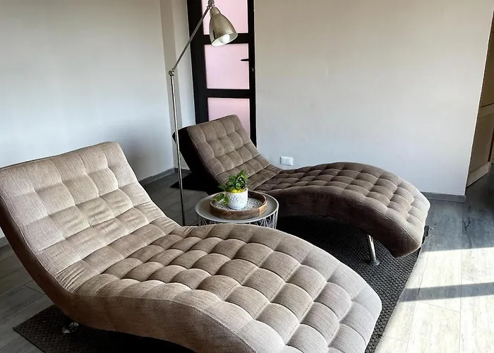 Beautiful With Pool: 8 Pers Feriehus *