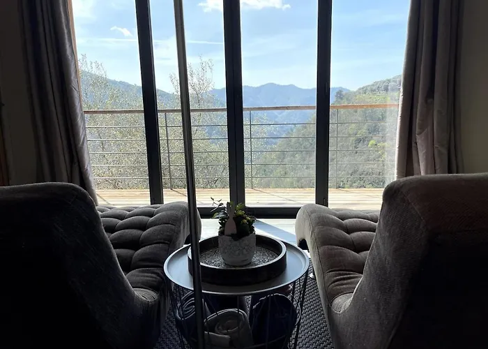 Beautiful With Pool: 8 Pers