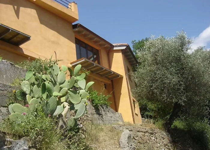 Beautiful With Pool: 8 Pers Isolabona