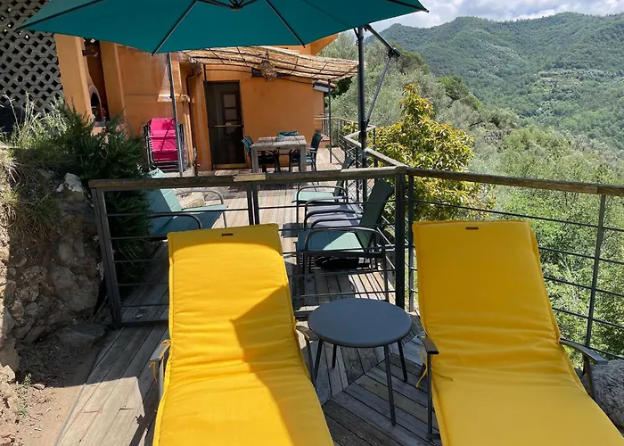 Beautiful With Pool: 8 Pers * Isolabona