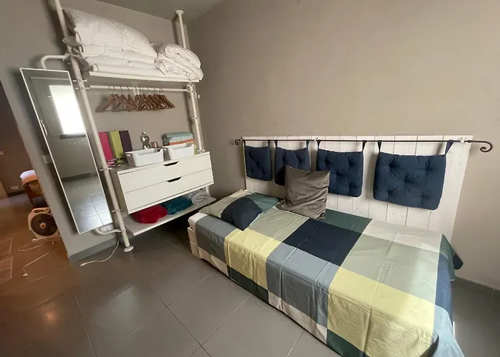 Beautiful With Pool: 8 Pers Feriehus Isolabona